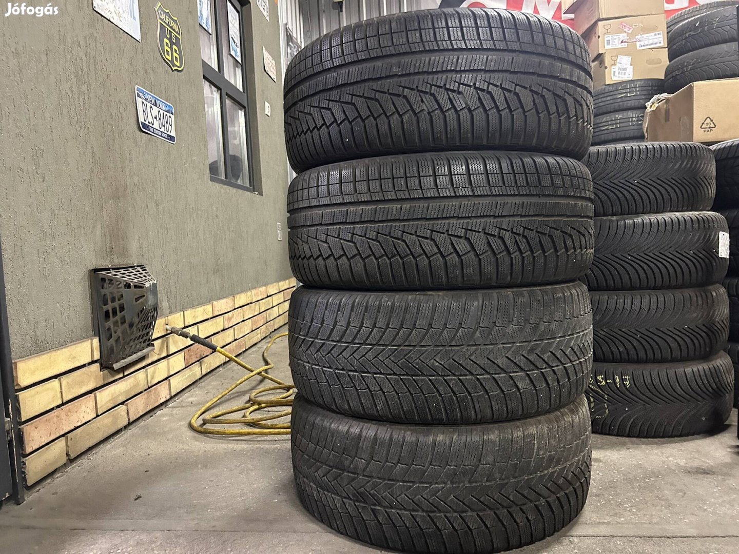 Eladó 245/50 r18 Hankook-Bridgestone téli gumi!