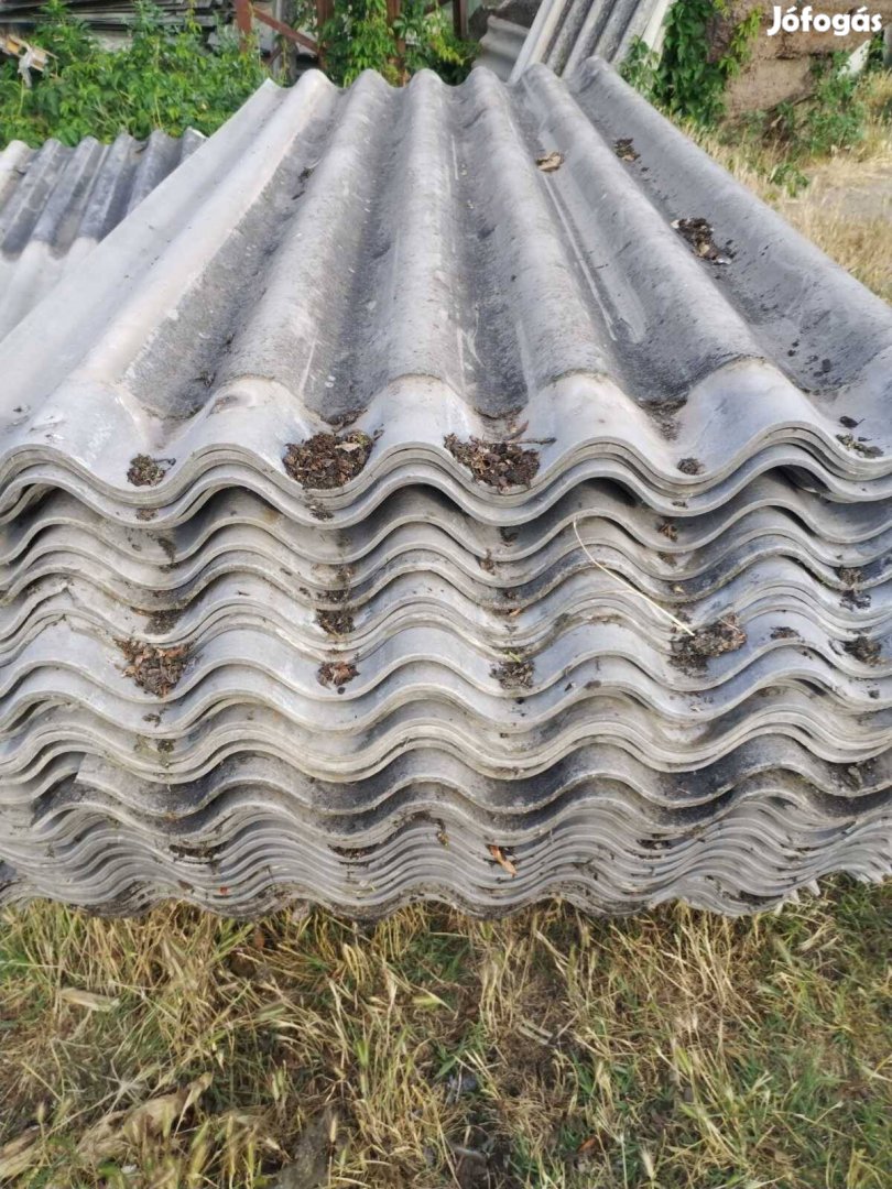 Eladó 250×110-es hullámpala