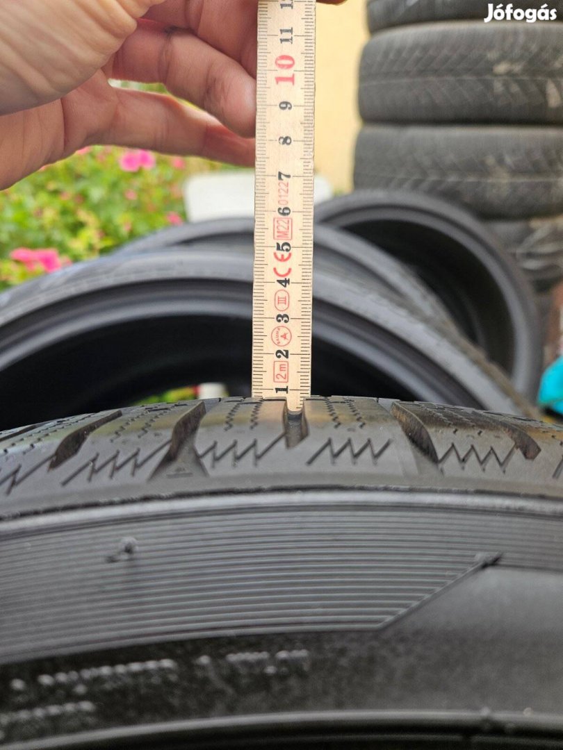 Eladó 265/30R20 W S954 Snowprox XL Toyo