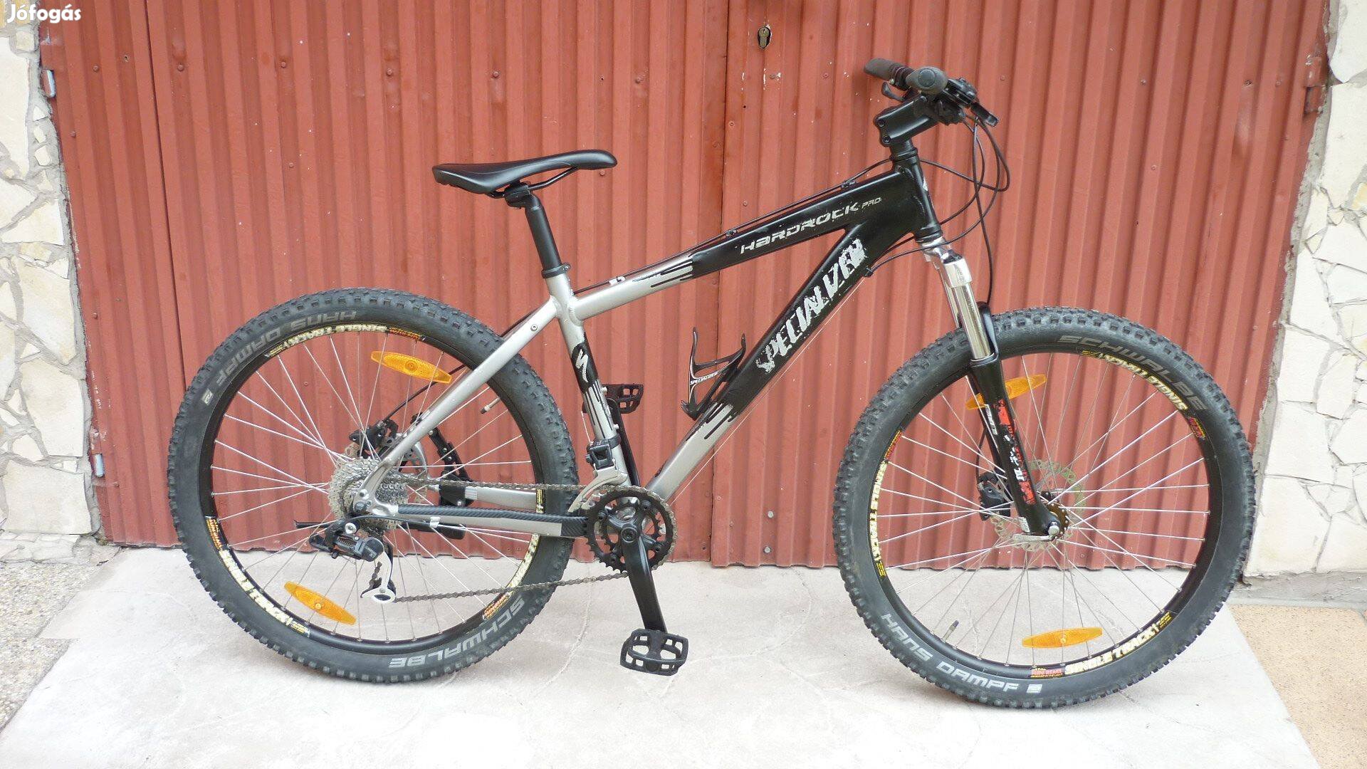 Eladó 26-os Specialized Hardrock Pro minőségi kerékpár