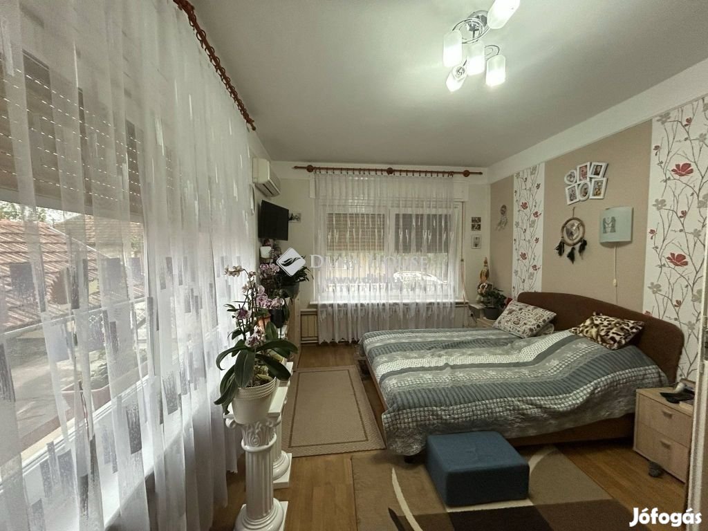 Eladó 290 nm-es ház Pilis