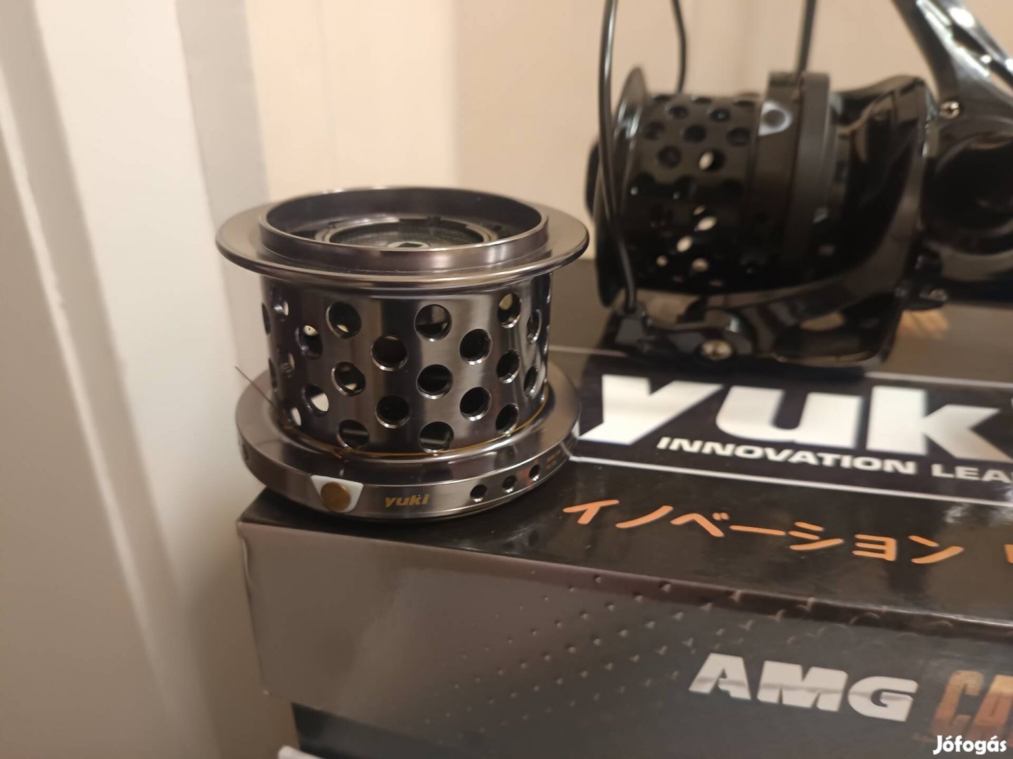 Eladó 2 darab Yuki AMG Carp nagyhalas horgászorsó