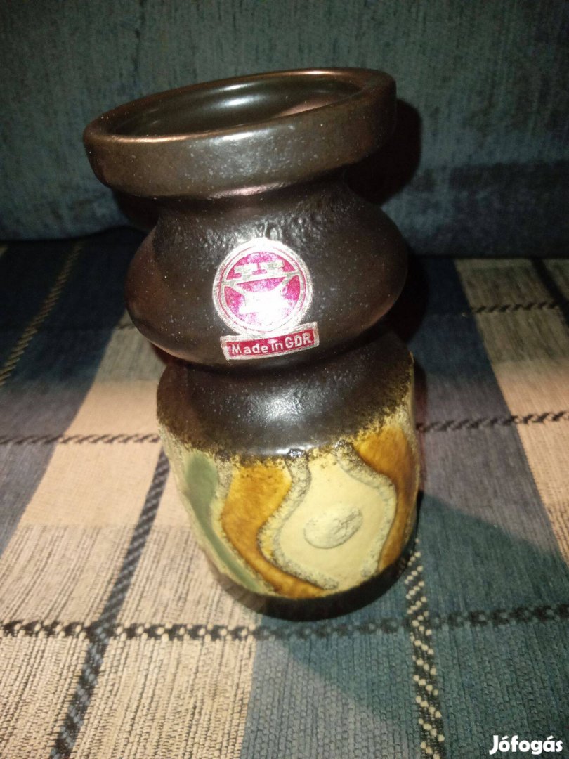 Eladó 2 darab kerámia váza