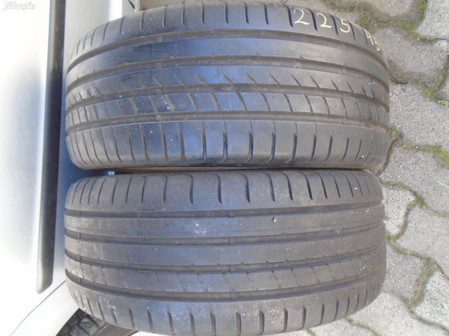 Eladó 2 db 225/45R18 Goodyear Eagle F1 nyári gumi