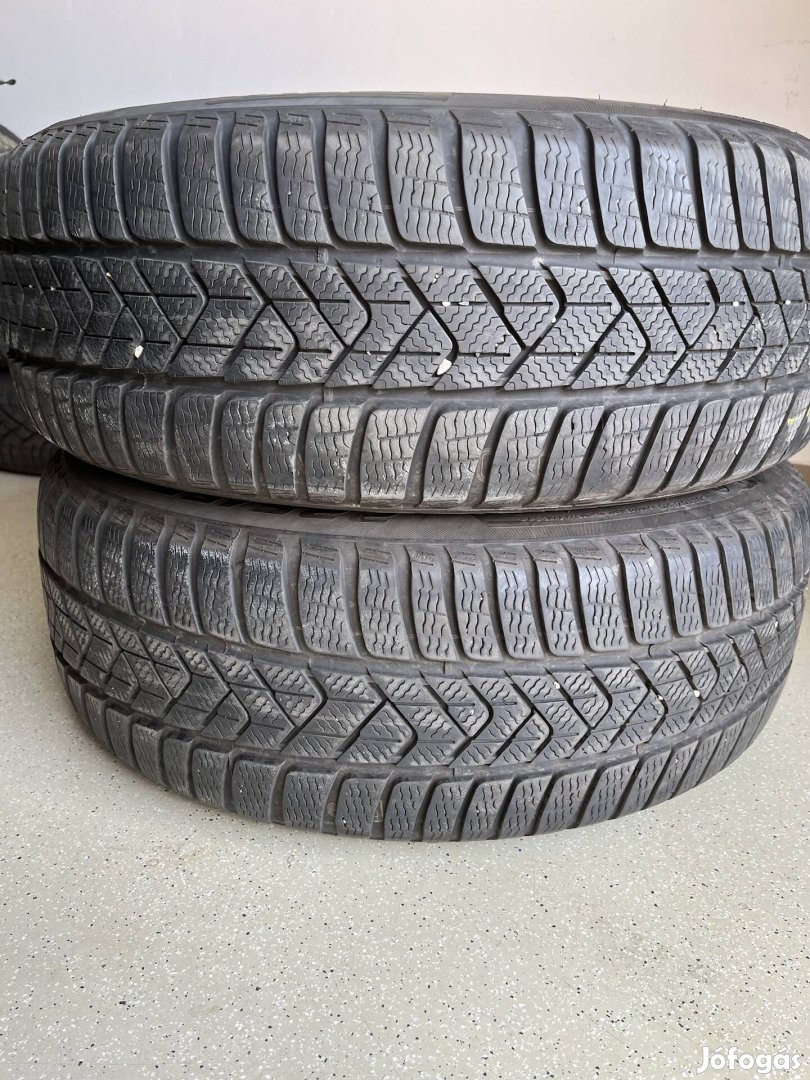 Elado 2 db 225/55R17 teligumi
