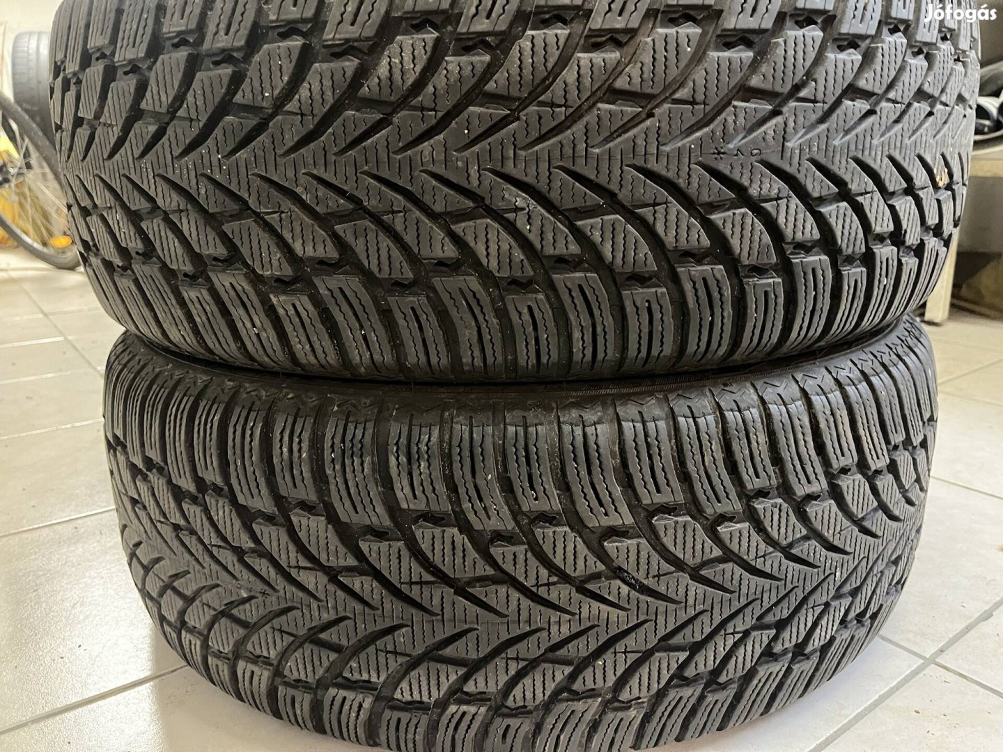 Elado 2 db 235/50R19 Teli gumi