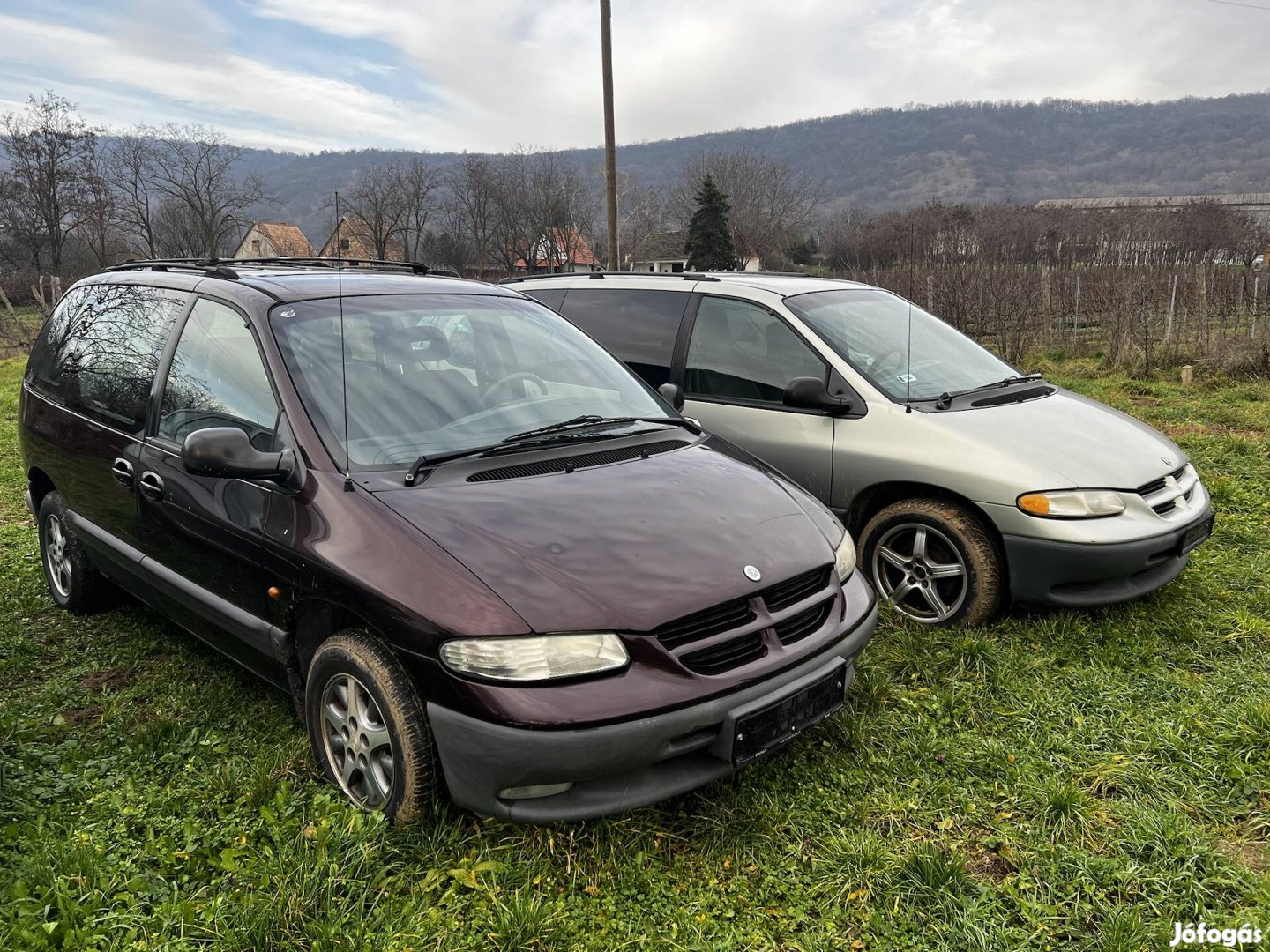 Eladó 2 db Chrysler Voyager!