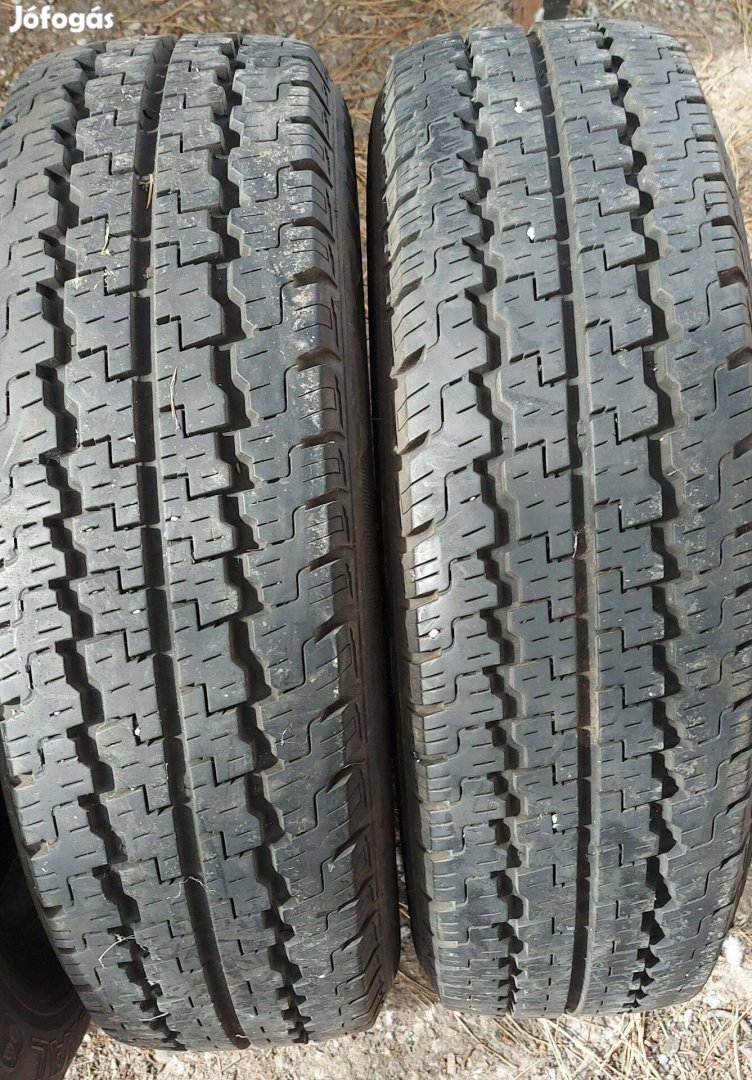 Eladó 2 db Kumho 225/75 R16 C nyári gumi