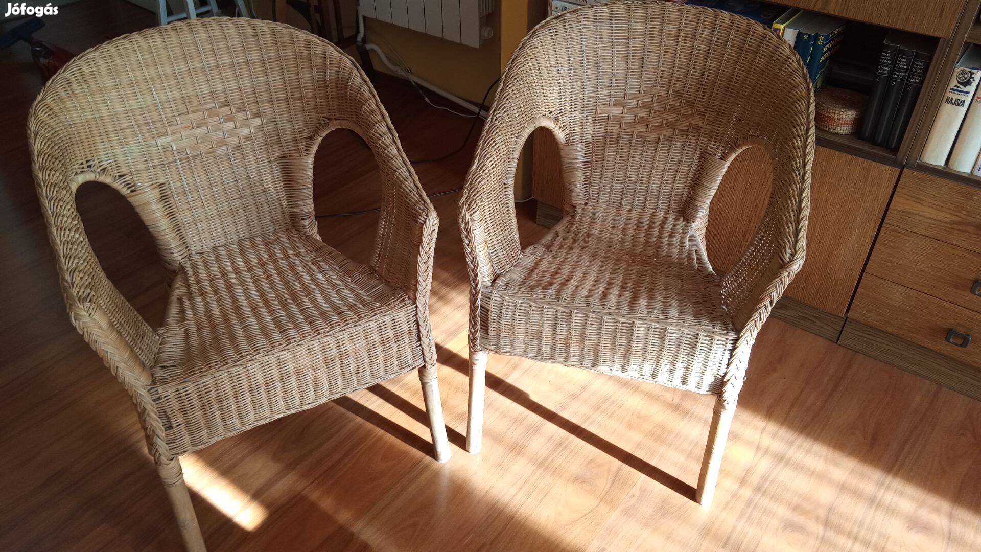 Eladó 2 db rattan/bambusz szék