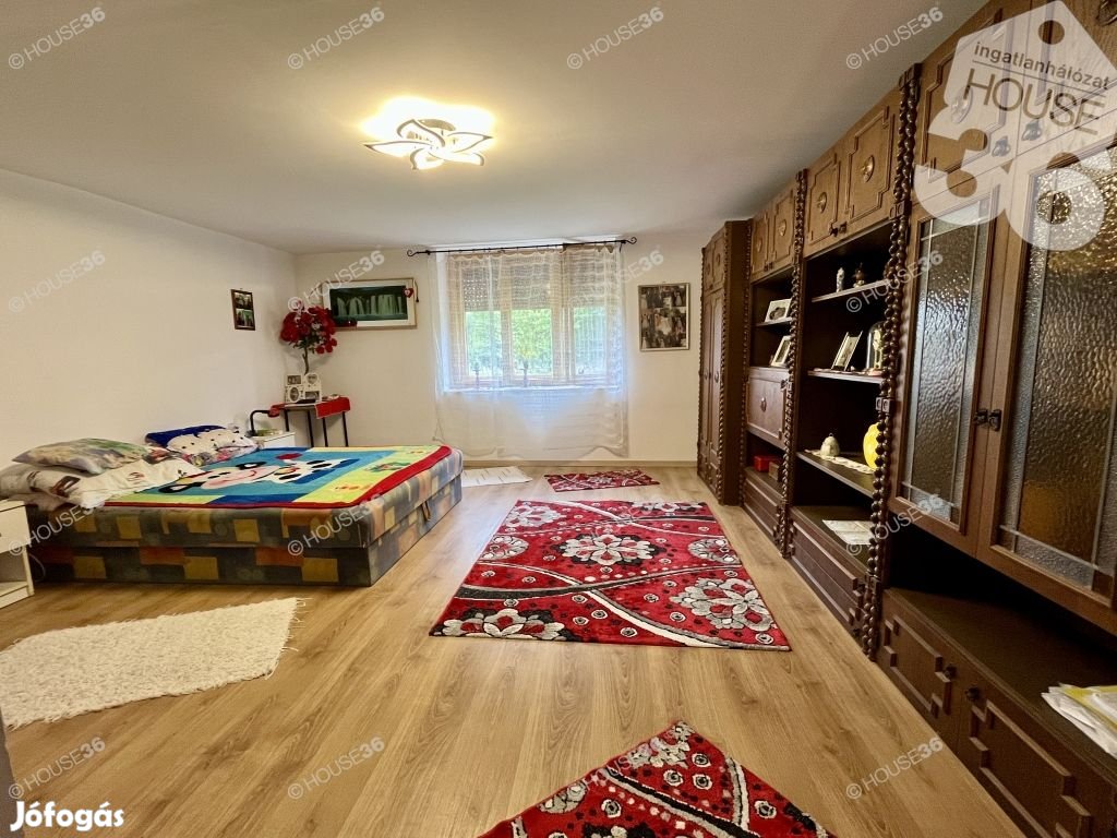 Eladó 2 szobás családi ház, építkezési lehetőséggel!