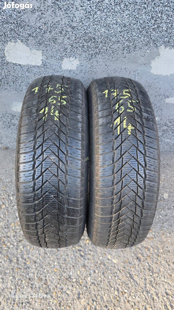 Eladó 2db 175/65R14 Royal Black Téli Gumi!