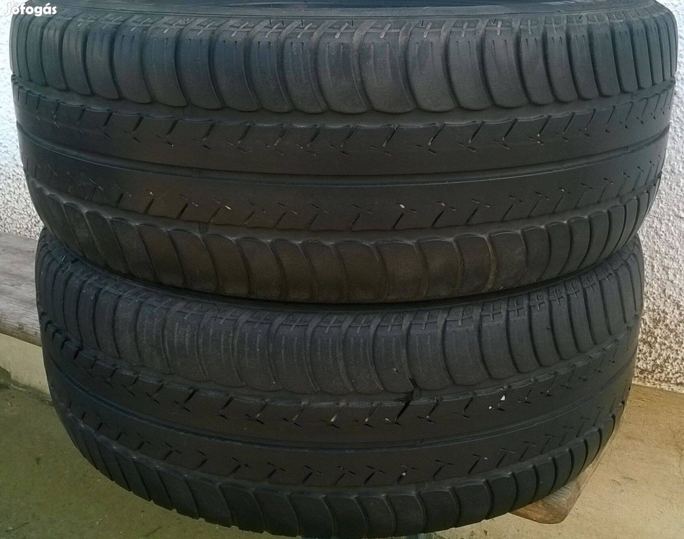 Eladó 2db 205/55R16-os Goodyear nyári gumi