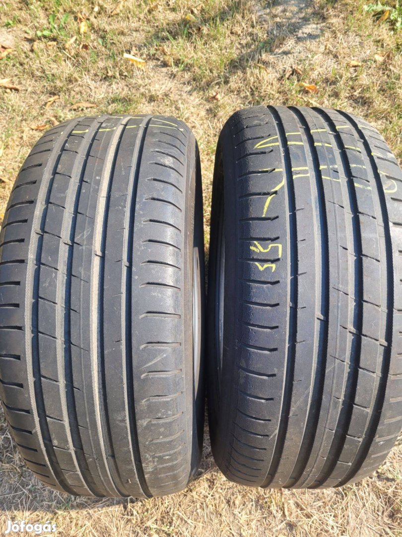 Eladó 2db 235/55 R17 nyári gumi