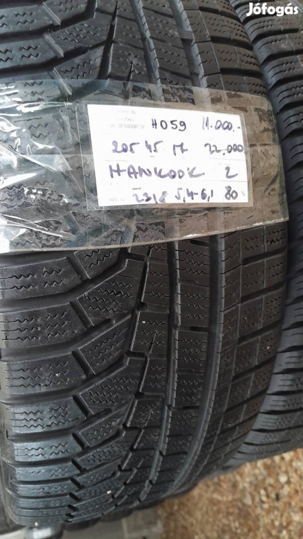 Eladó 2db Hankook 205/45R17 téli gumi 