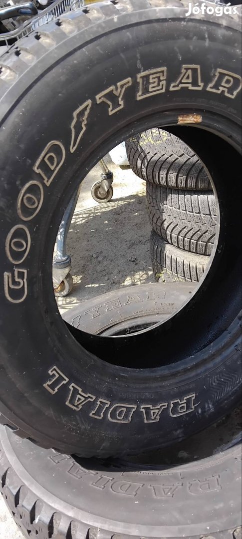 Eladó 2db Párban Goodyear 215/75 15 Ös Méretben Gumi
