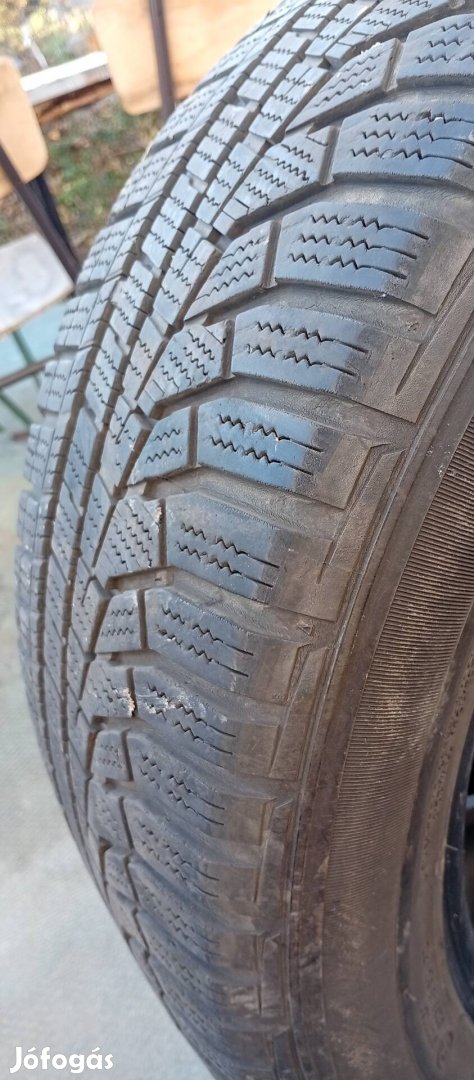 Eladó 2db Párban Téli Hankook 205/55 16 os Méretben Gumi