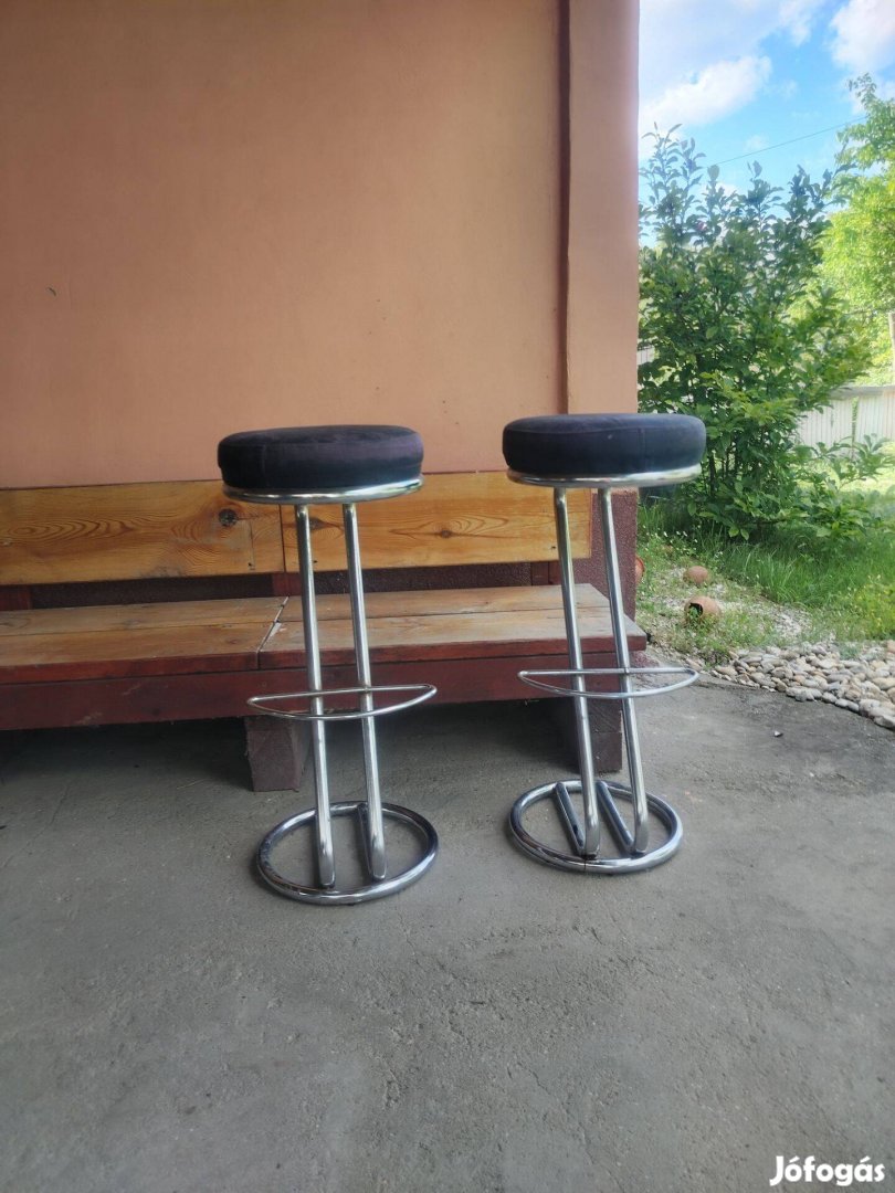 Eladó 2db bárszék