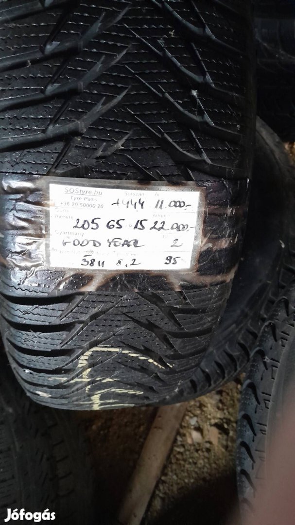 Eladó 2db négyévszakos Goodyear 205/65R15 gumi 