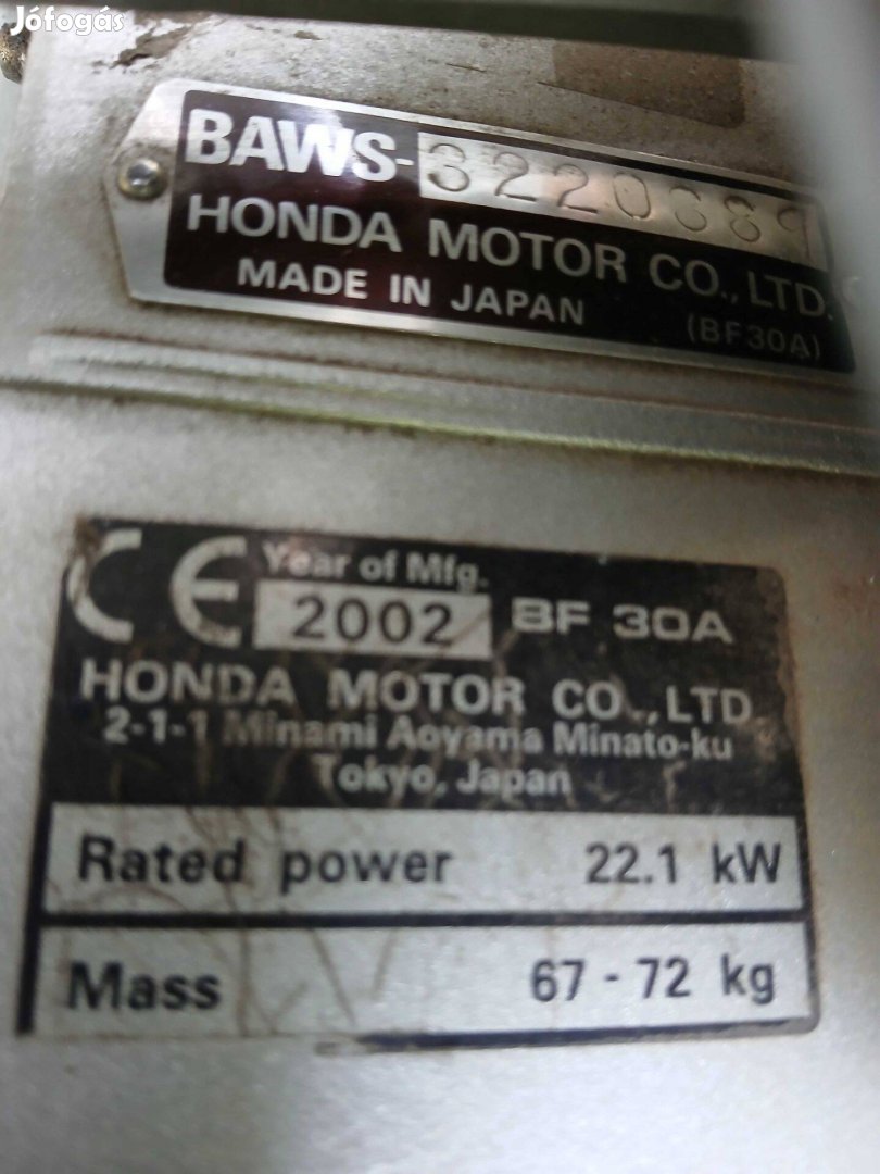 Eladó 30 LE 4 ütemű Honda csónakmotor