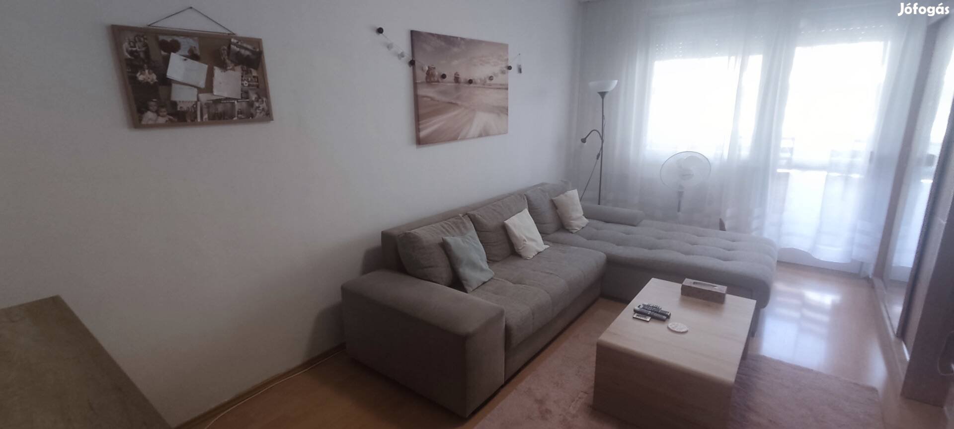 Eladó 31nm-es, 1 szobás panel lakás a Tócóskertben, Debrecenben!