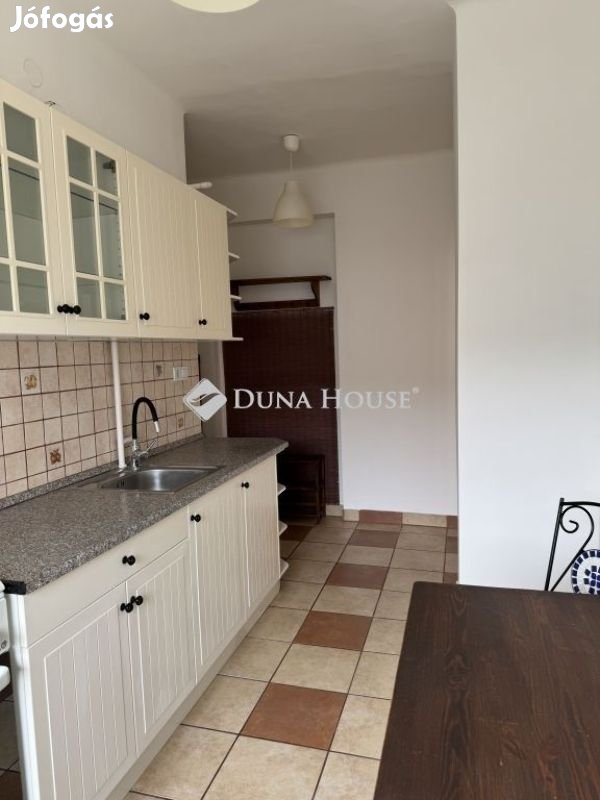 Eladó 34 nm-es lakás Szigetszentmiklós