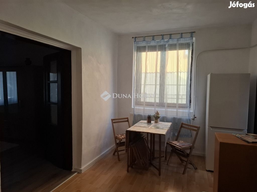 Eladó 35 nm-es ház Szeged