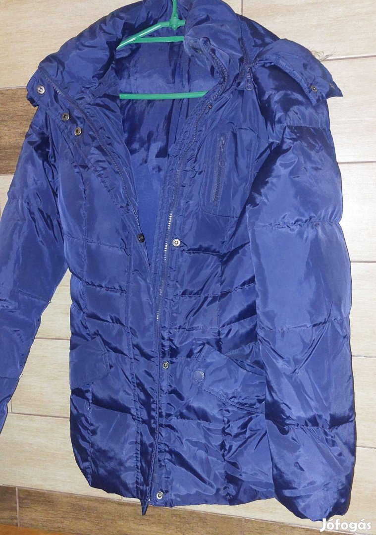 Eladó 36-os női téli kabát jó állapotban