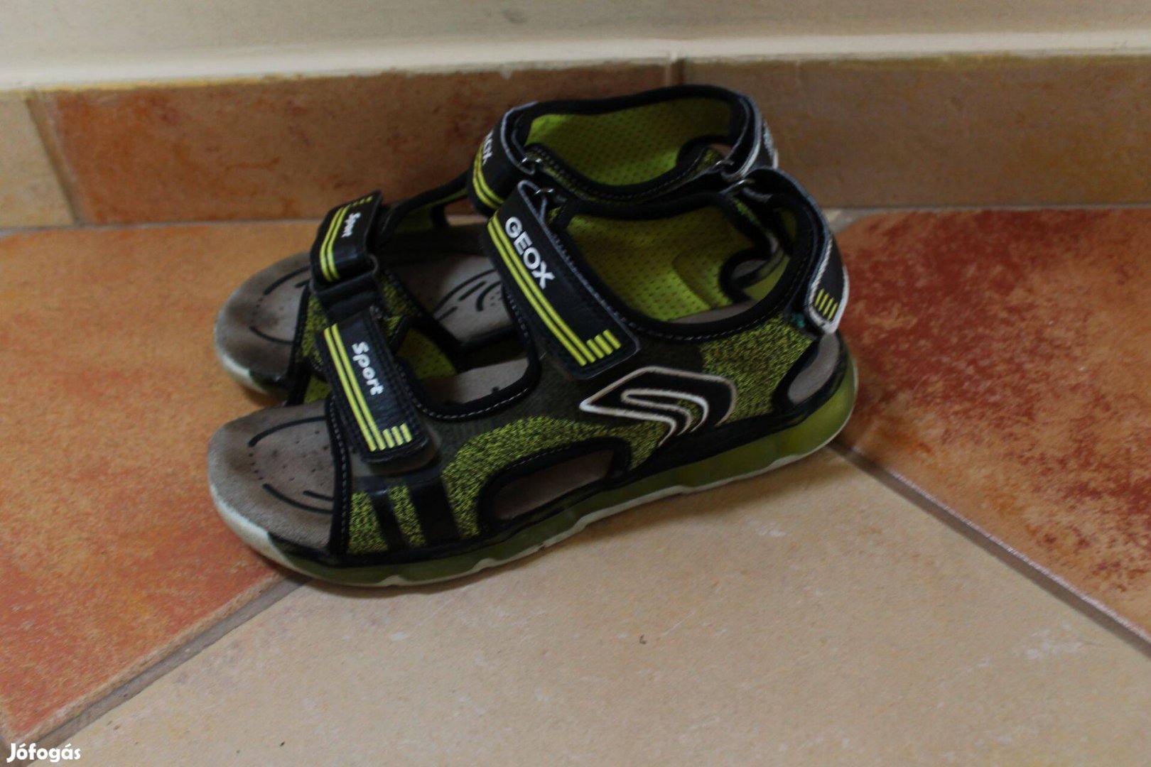 Eladó 37-es Geox Sport Respira szandál