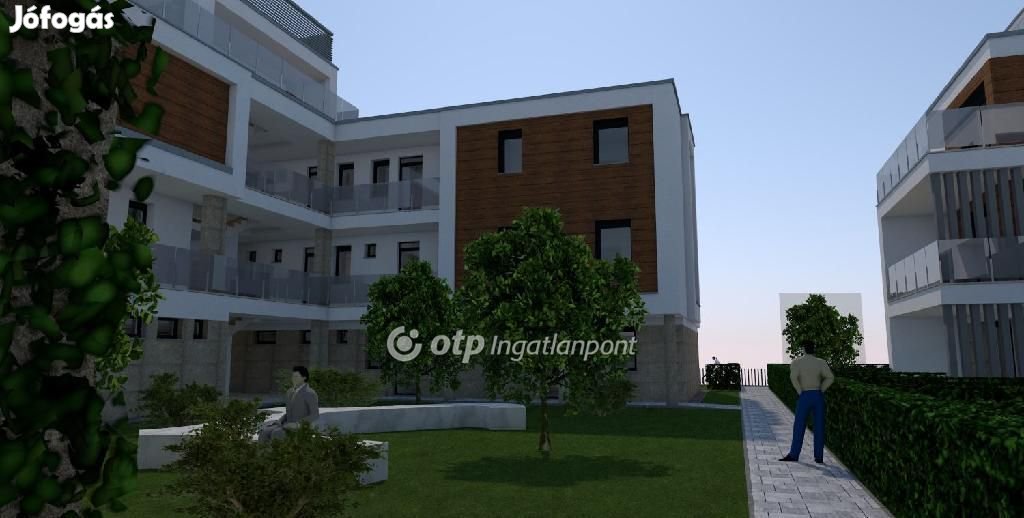 Eladó 38 nm-es lakás Fonyód