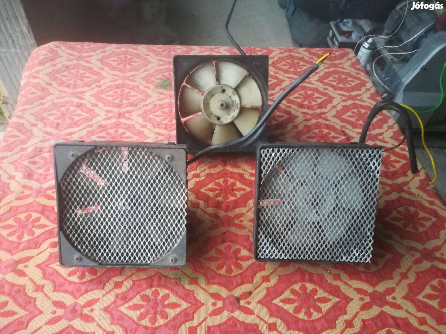 Eladó 3 db egyforma 24V autóbusz / busz ventilátor