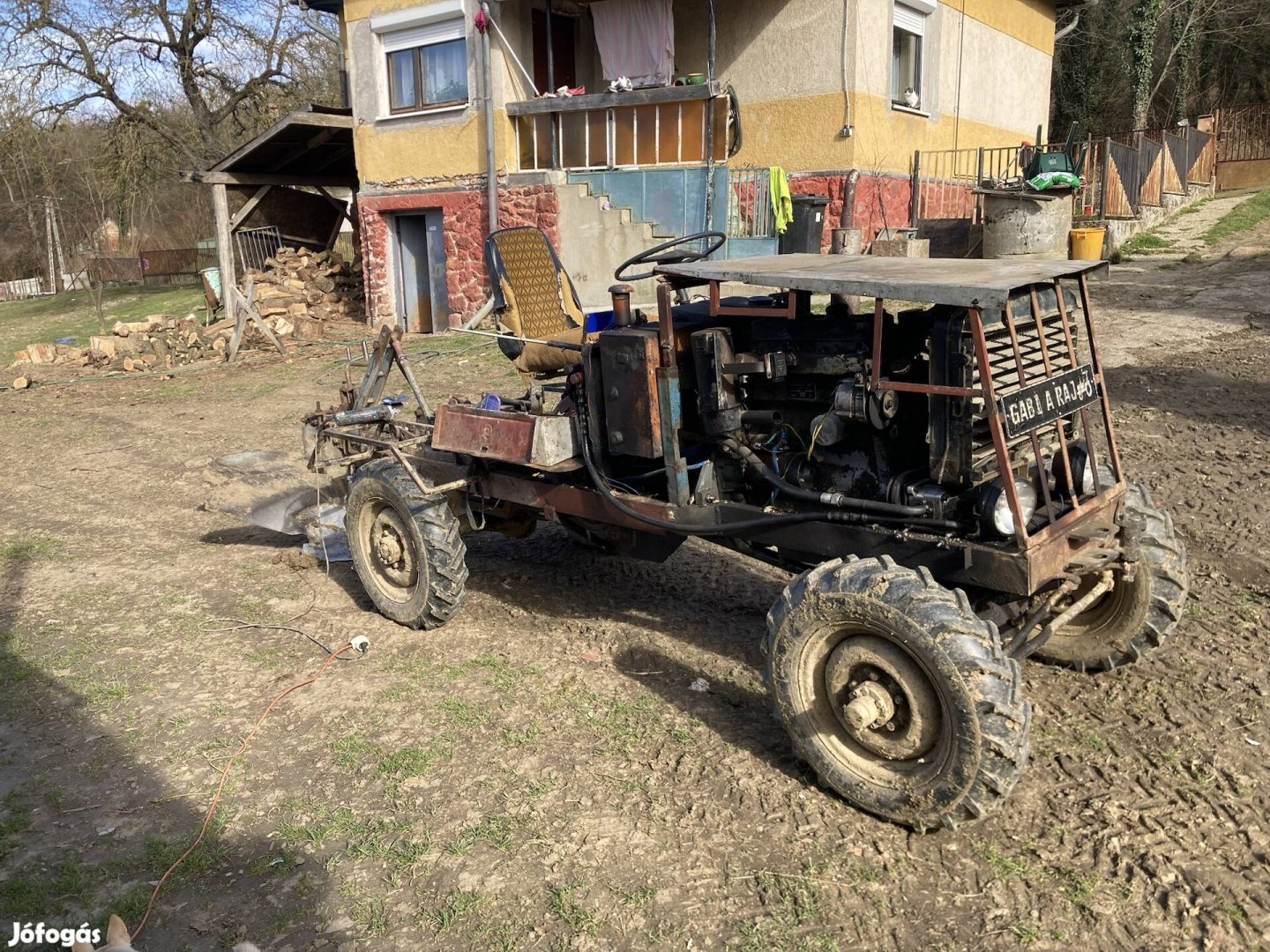 Eladó 3 hengeres bolgár targonca motoros traktor