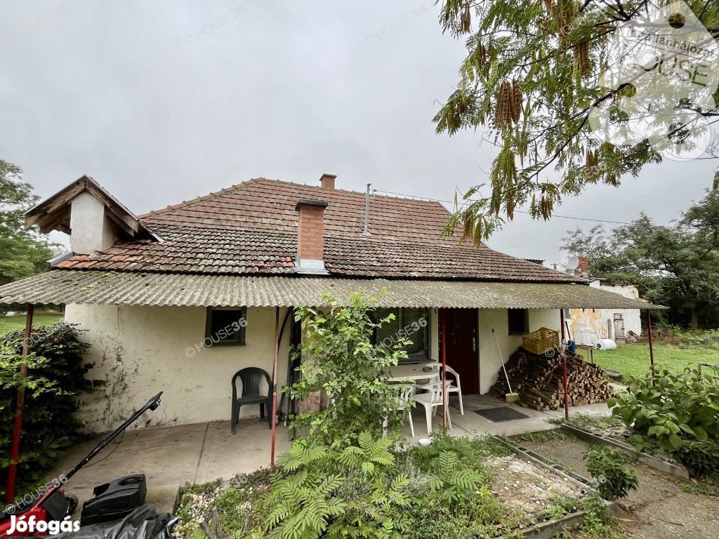 Eladó 3 szobás családi ház hatalmas telken Tiszaalpár