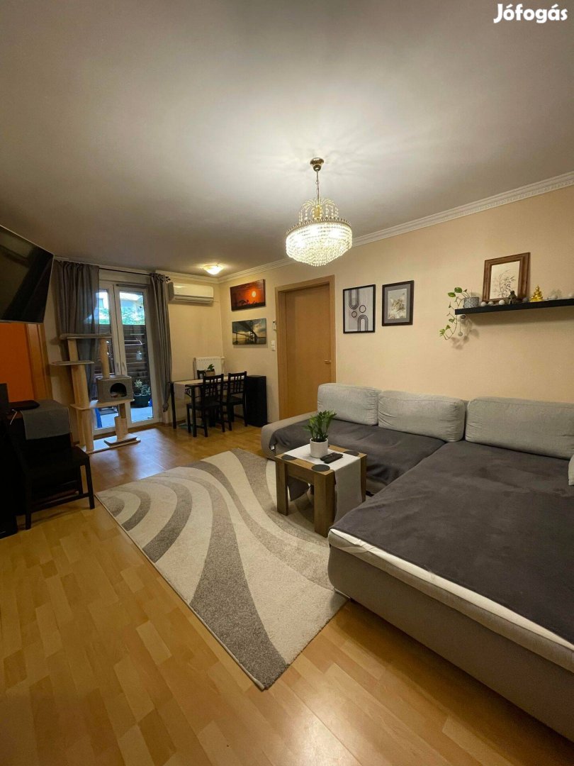 Eladó 3 szobás lakás, Budapest VIII. Századosnegyed, Ciprus ház