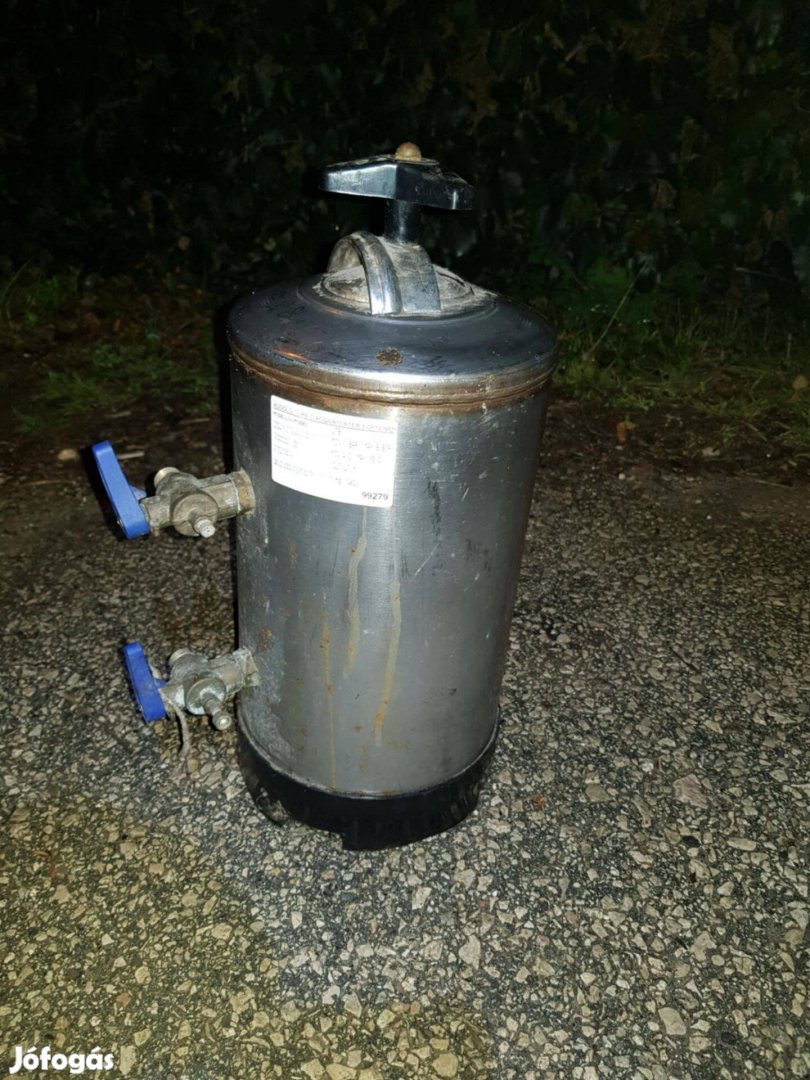 Eladó 3db+1 LT8 vízlágyító