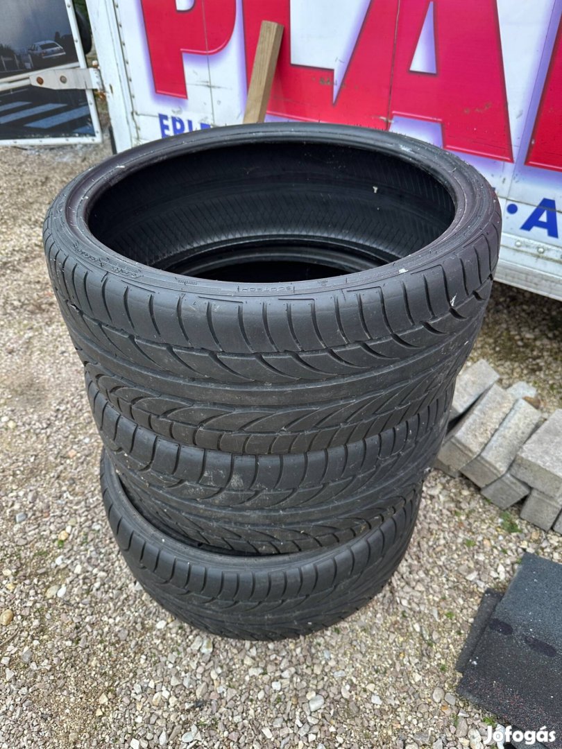 Eladó 3db 235/30 r20 gumiabroncs