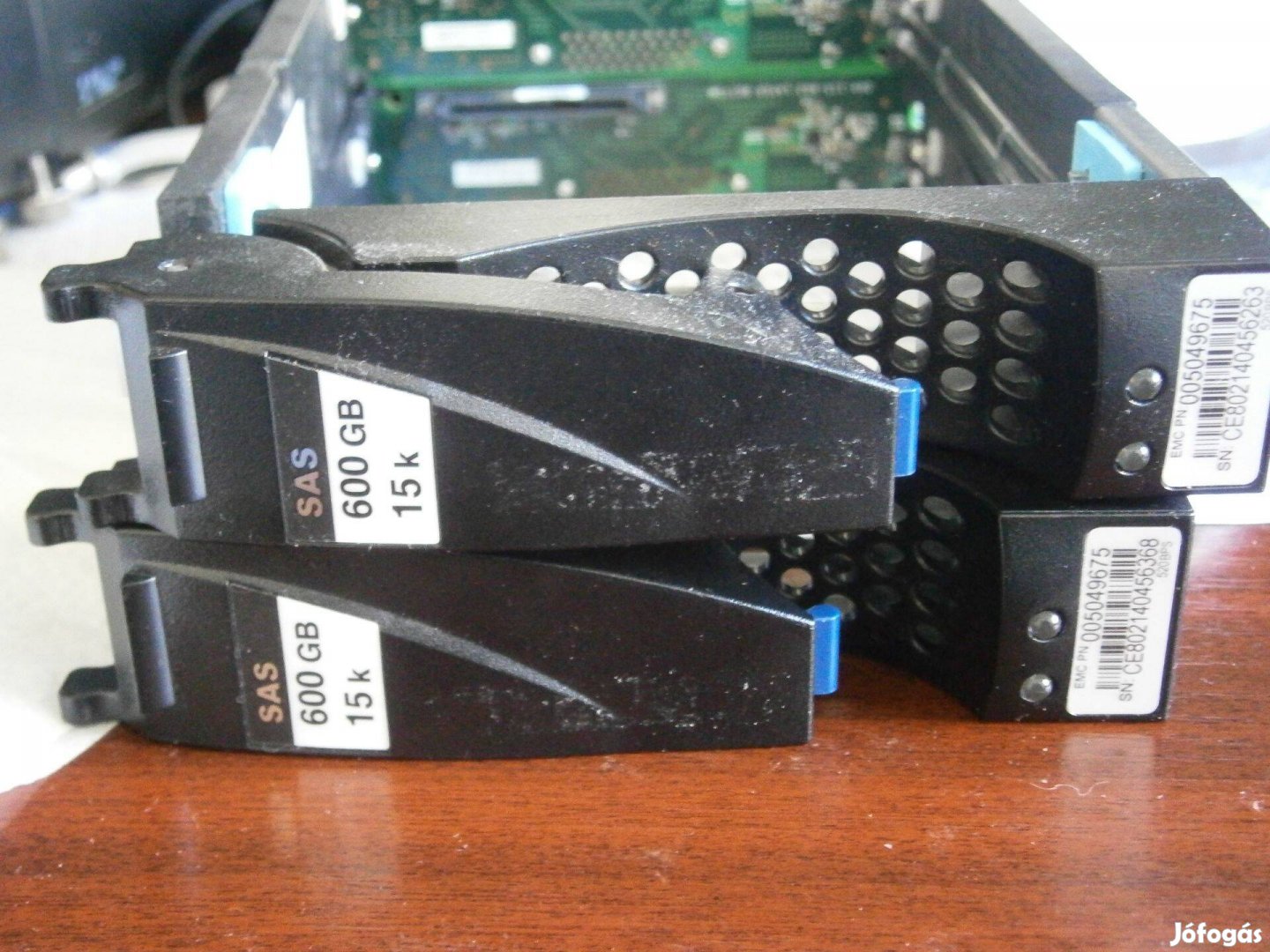Eladó 3db EMC / Vnx storage-ba való 3.5"-os SAS HDD keret
