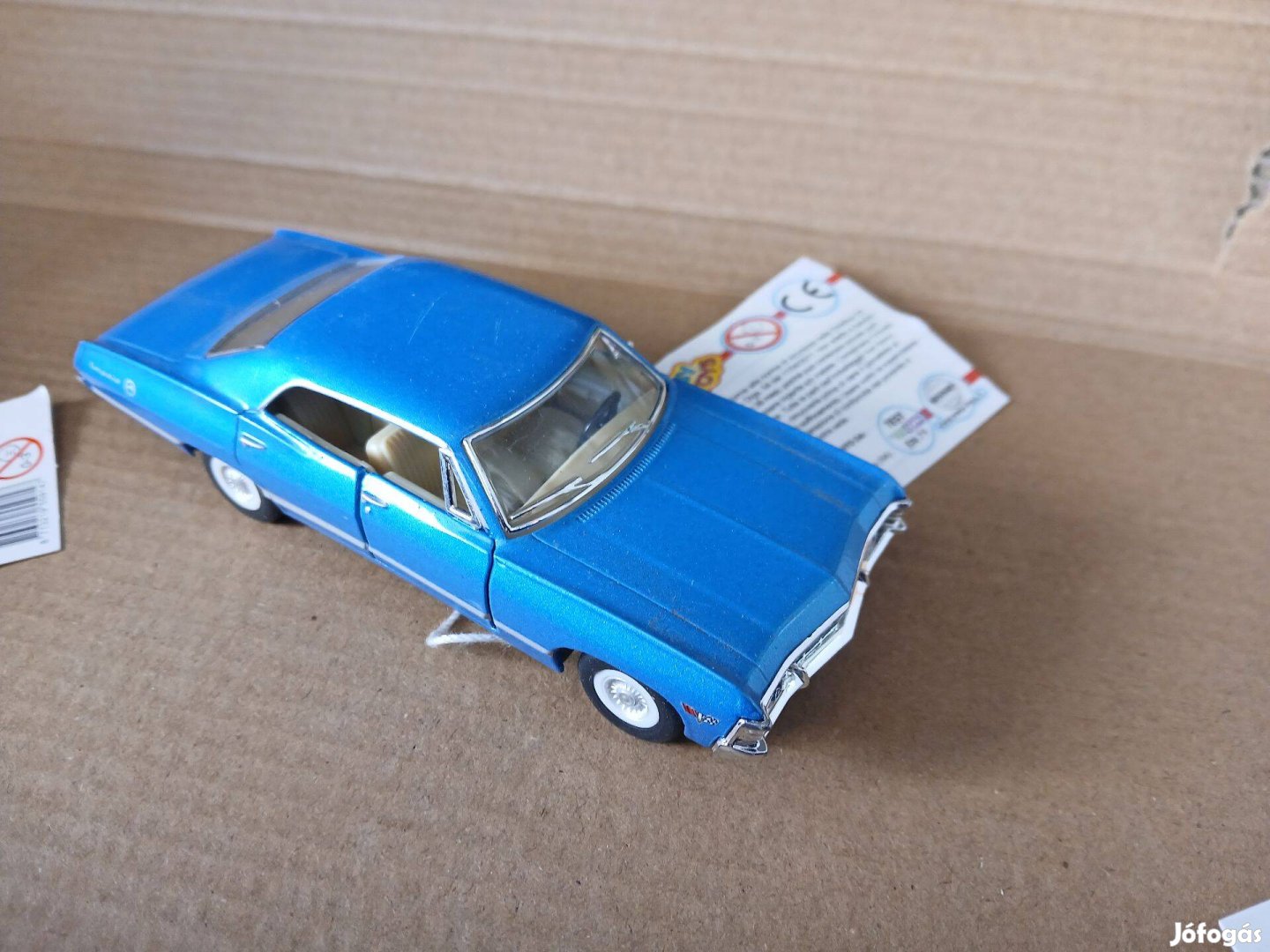 Eladó 47. Fém Autó Chevrolet Új Termék