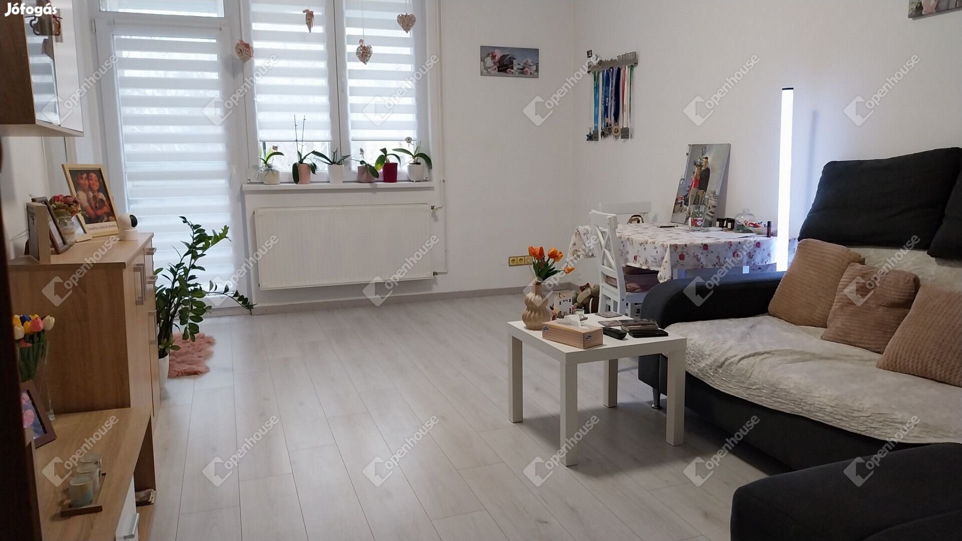 Eladó 48 nm-es lakás Körmend