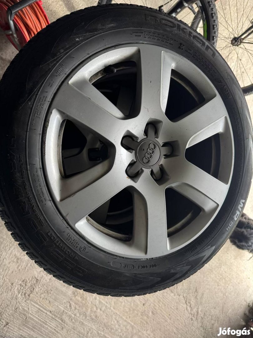 Eladó 4DB Használt Gyári AUDI Alufelni Téli Gumival!