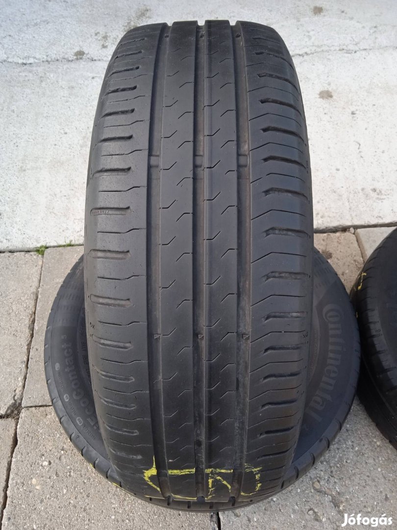 Eladó 4 db 195/60 R15 ös Continental nyári gumiabroncs.