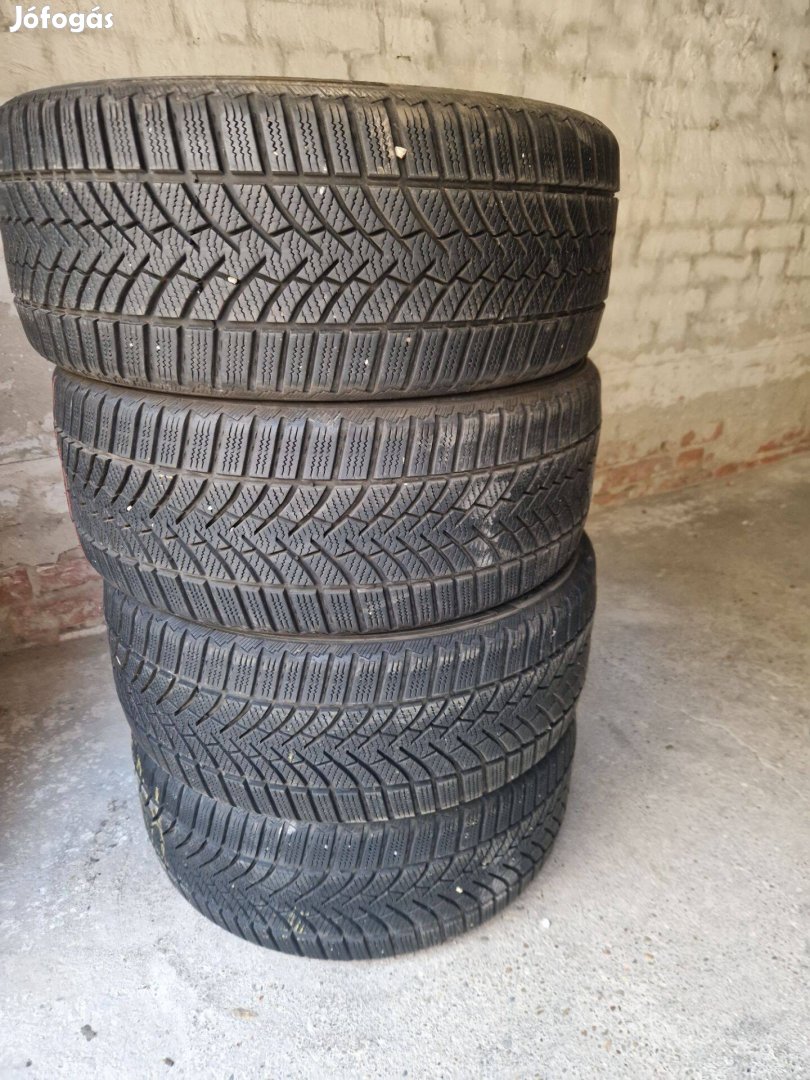 Eladó 4 db 225/45 R17 91H Semperit Speed Grip3 7mm