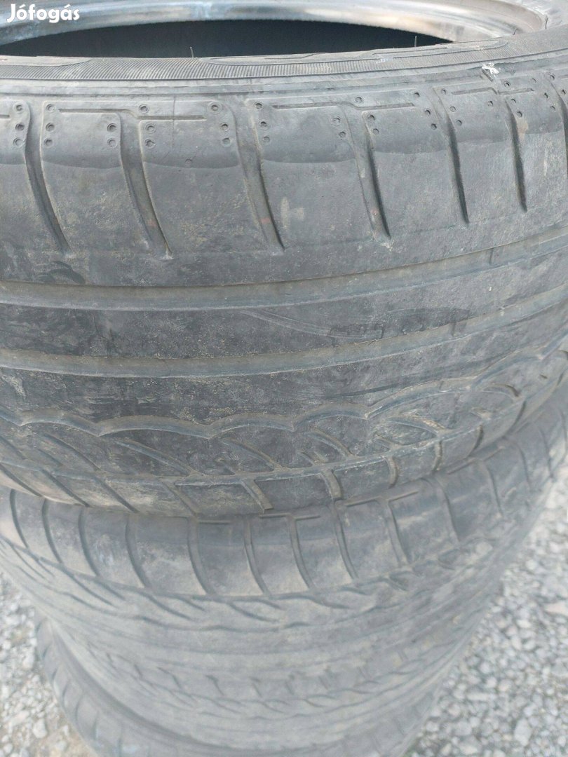 Eladó 4 db Dunlop 235/55R17 nyári gumi!