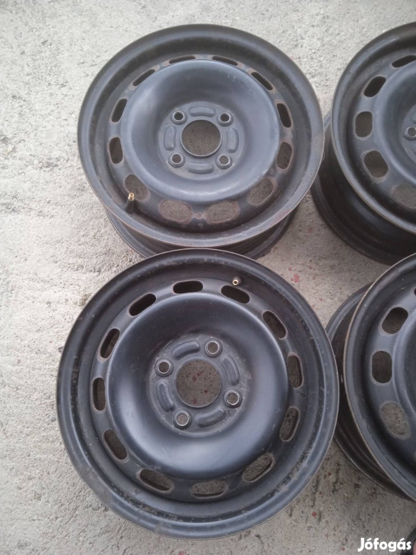 Eladó 4 db Ford fiesta 14 es lemez felni.