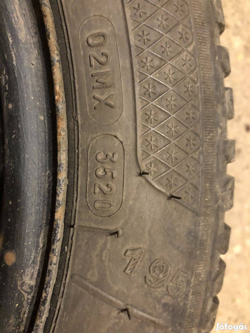 Eladó 4 db Kleber téli gumi, 195/50 R15