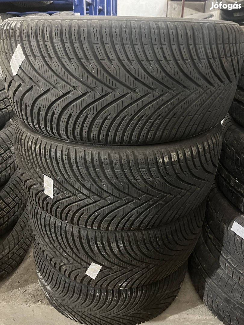 Eladó 4 db Kleber téligumi 235/45R17