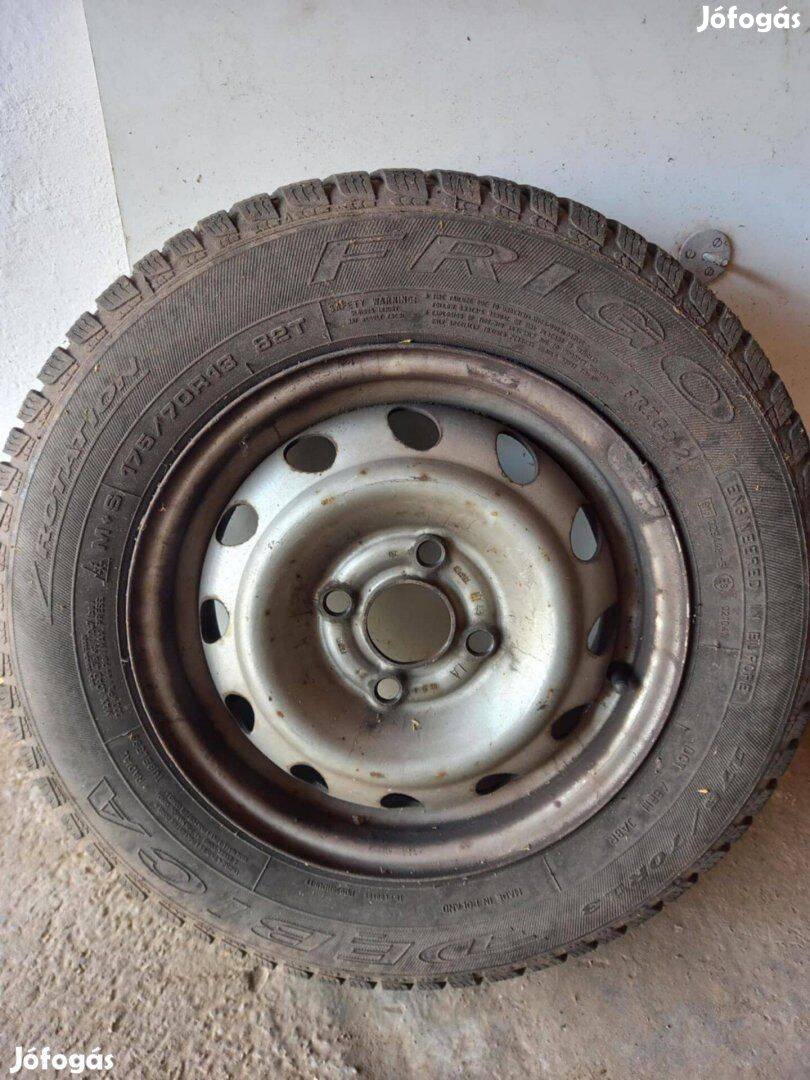 Eladó 4 db Lemezfelni R13 4x100