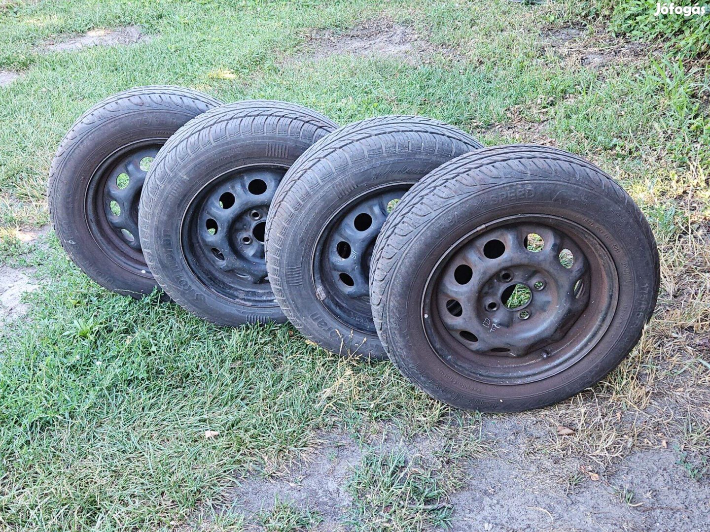 Eladó 4 db Nissan Almera gyári acélfelni