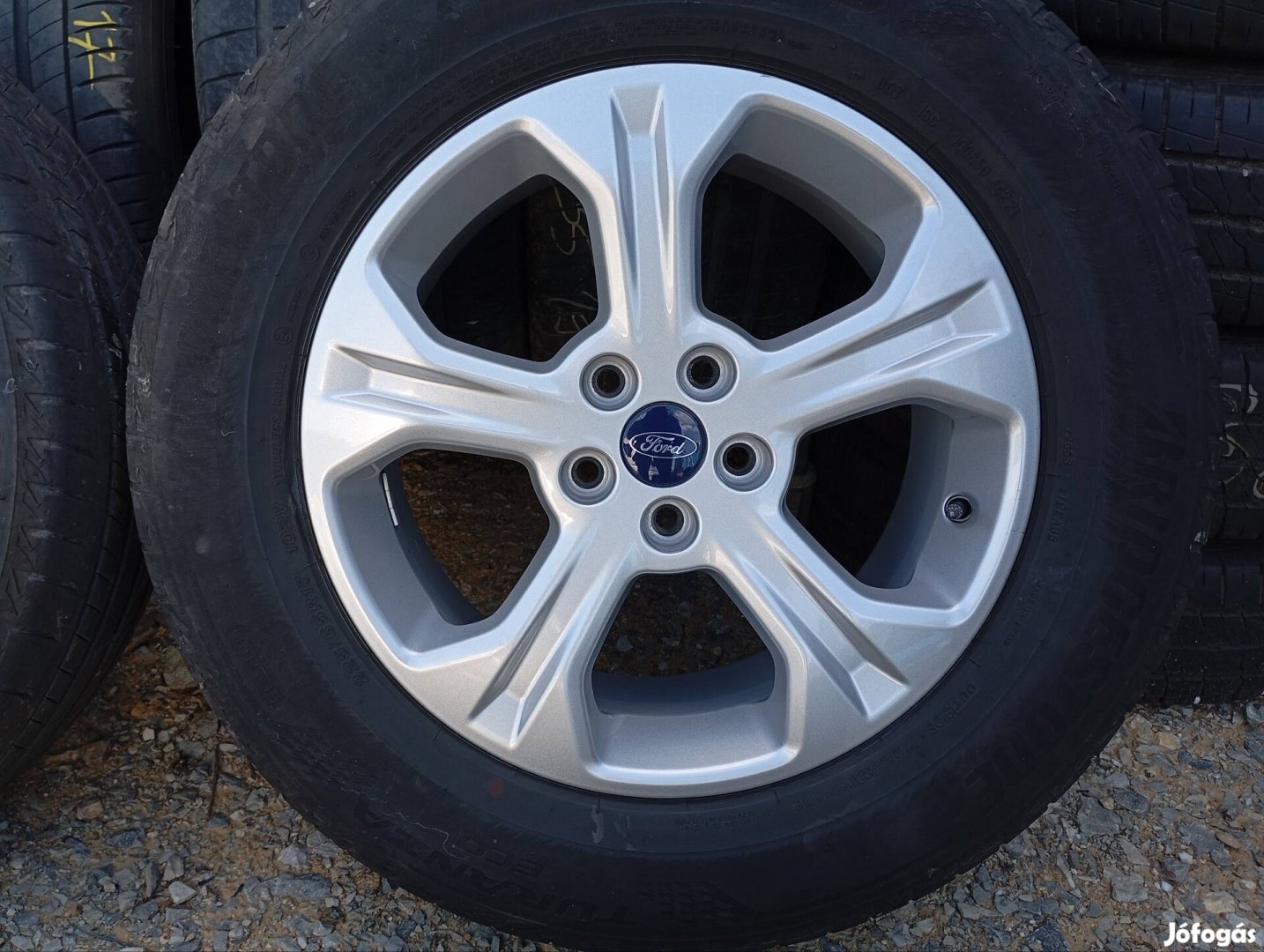 Eladó 4 db gyári Ford alufelni 5x108 7x17 ET50 tpms szenzorral