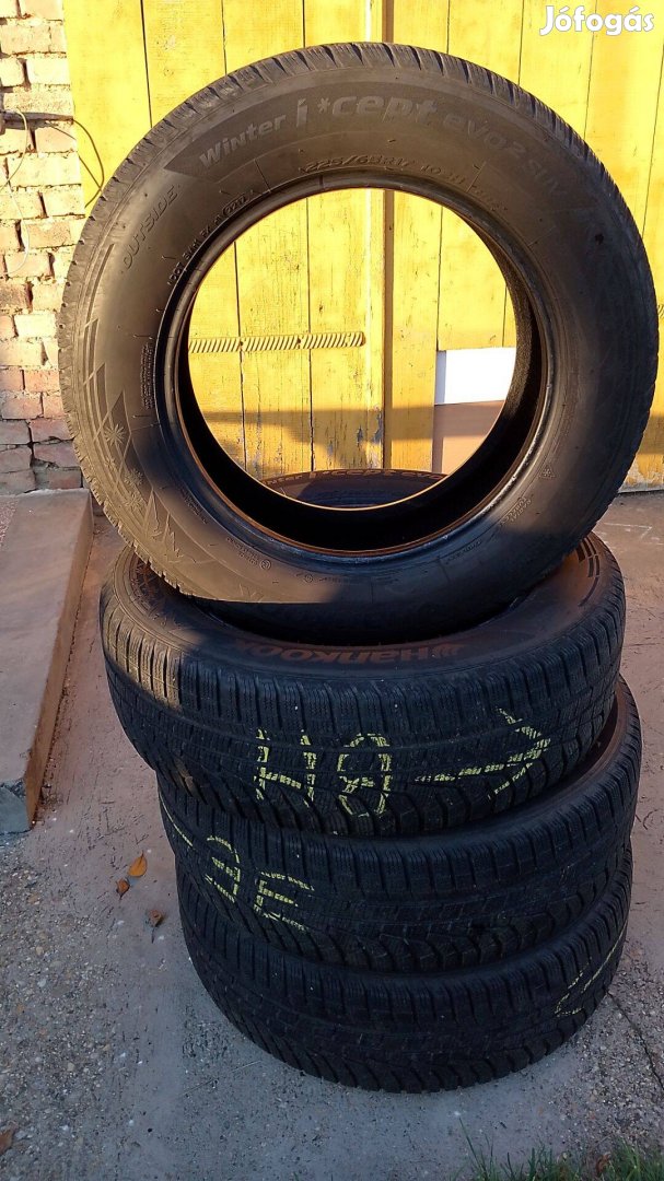 Eladó 4 db használt Hankook téli gumi