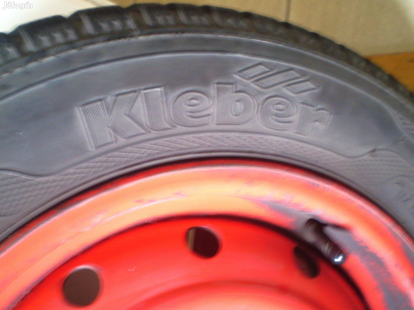 Eladó 4 db jóállapotú Kleber téligumi felnivel 175/65/R14